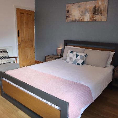 Lovely 3 Beds House 6 Guests King Beds Sheffield Exteriör bild